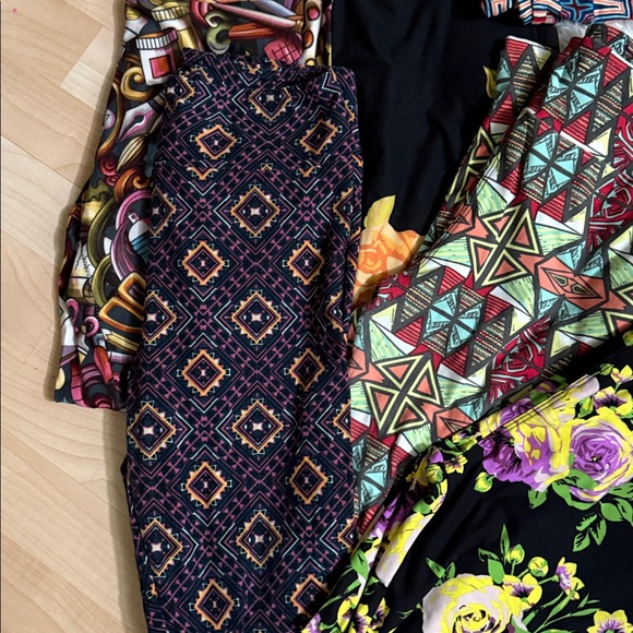 HUGE Lot of Lularoe Leggings OS 17 Pairs - Picture 8 of 8